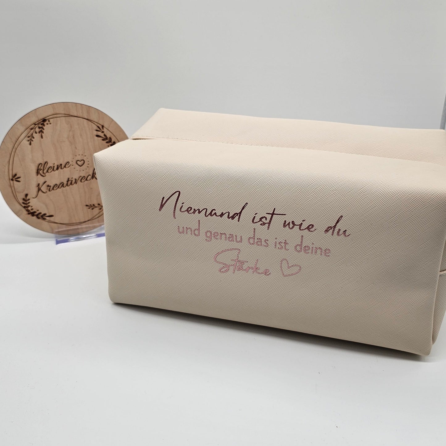 Kulturtasche in Lederoptik | Niemand